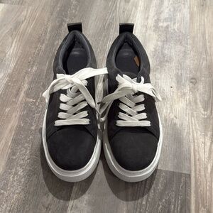 J/Slides Gray Suede Upper Lace Low Top Women’s Sneakers